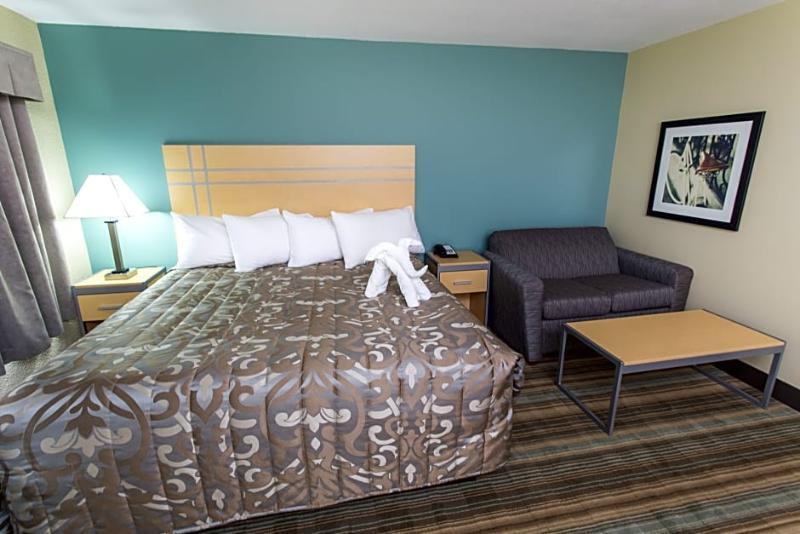 Ramada By Wyndham Edmonton Yellowhead Nw المظهر الخارجي الصورة